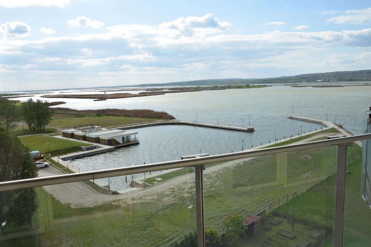 Panorama Apartman Velence Exterior photo